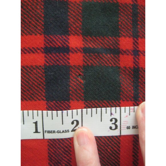 Plaid Print Fabric Poly Blend Woven 50 x 55 inch READ - Picture 6 of 16